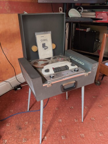 Registratore nastro vintage - a,